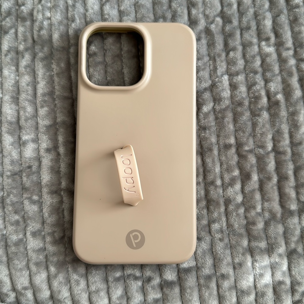 iPhone, 14 Pro Max loopy case no scratches or tears